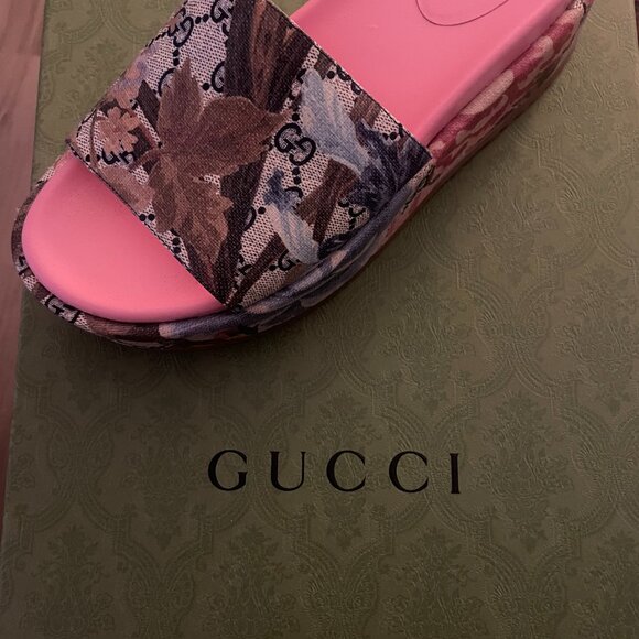 Gucci Women's Flora Sandal - size 9 - Picture 3 of 3